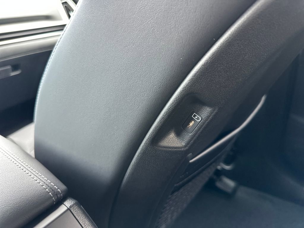 New 2025 Kia Sorento EX image 16