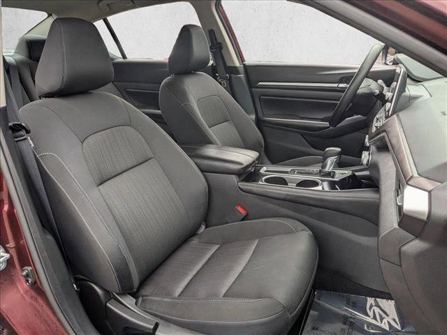 Used 2023 Nissan Altima 2.5 SV image 21