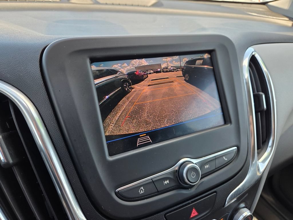 Used 2021 Chevrolet Equinox LS w/ LS Convenience Package FWD image 33