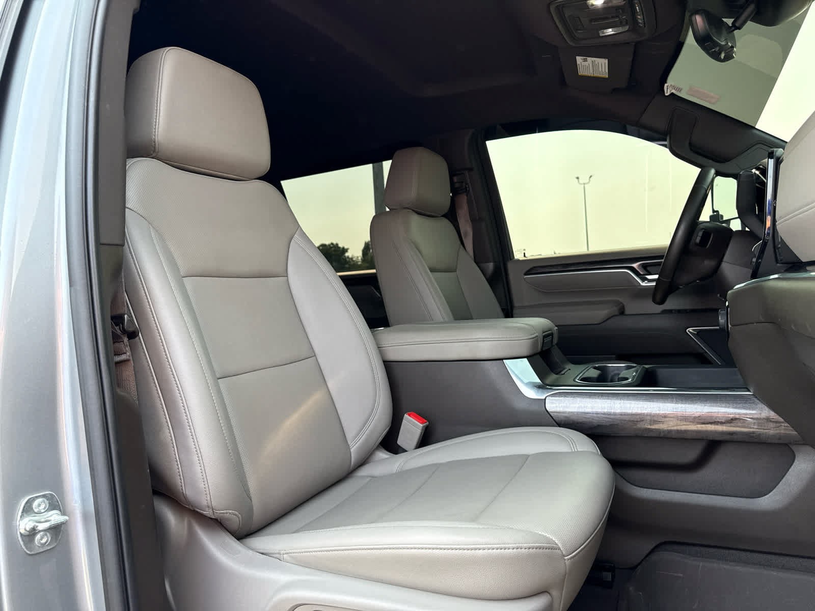 Certified 2025 Chevrolet Silverado 3500 LTZ w/ LTZ Premium Package AWD/4WD image 24