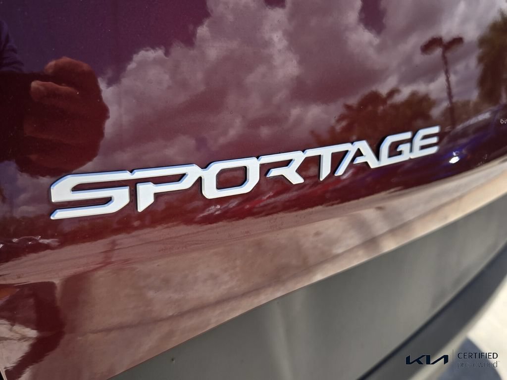 Certified 2023 Kia Sportage X-Line w/ X-Line Premium Package AWD/4WD image 16