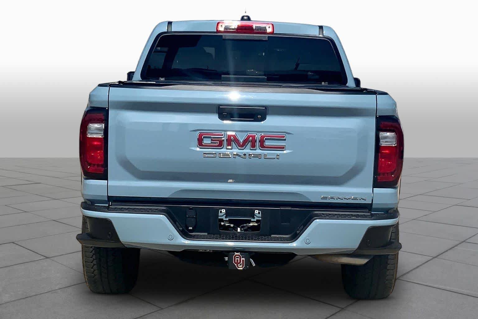 Certified 2025 GMC Canyon Denali AWD/4WD image 5
