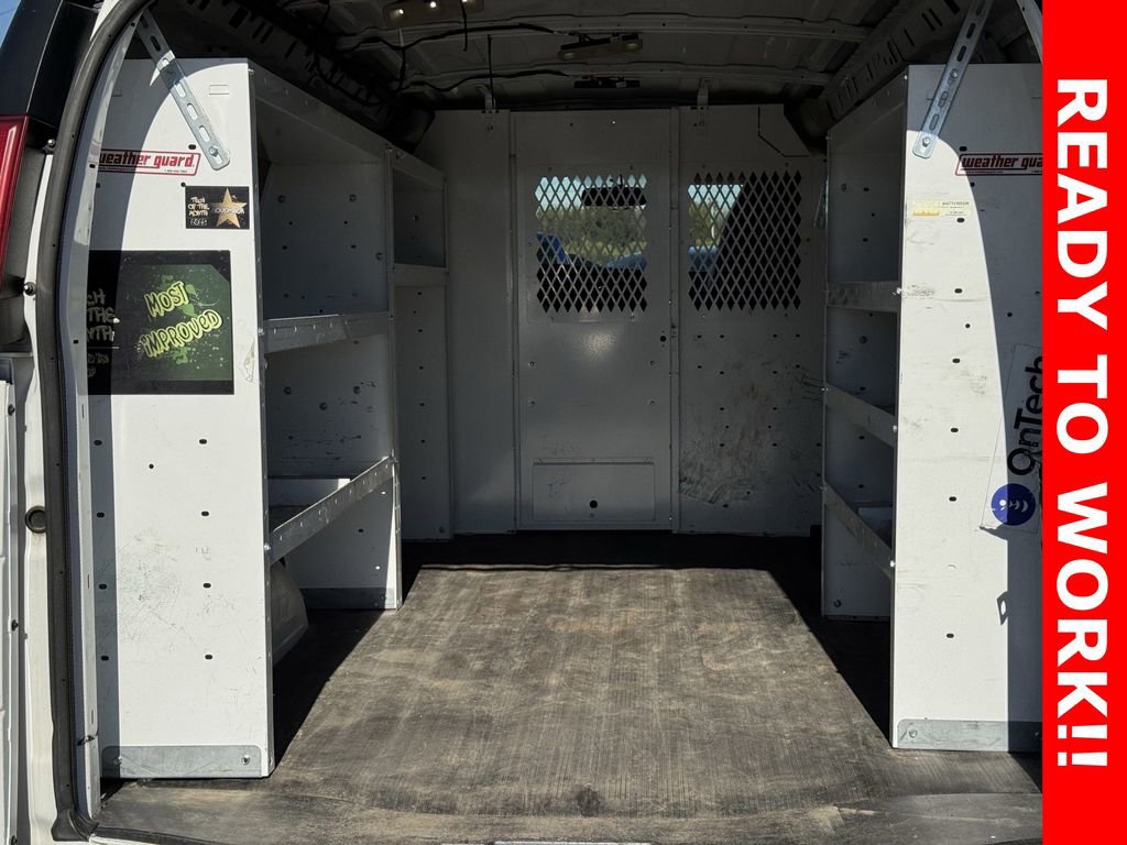 Used 2015 Chevrolet Express 2500 image 24