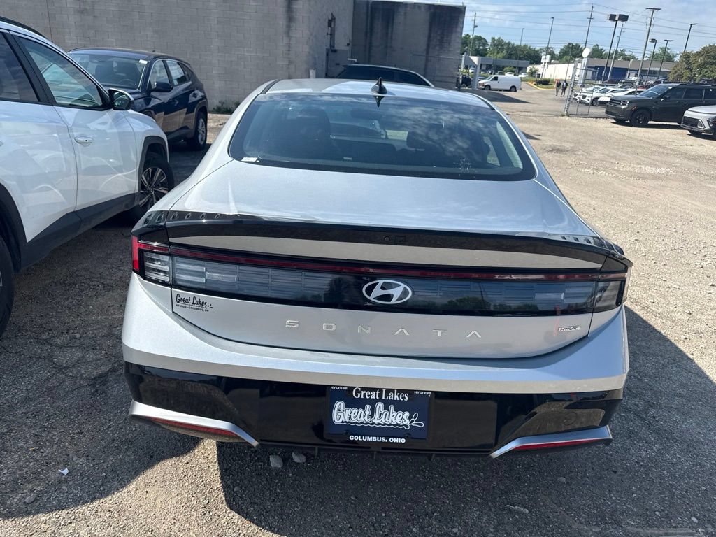 Certified 2026 Hyundai Sonata SEL AWD/4WD image 4