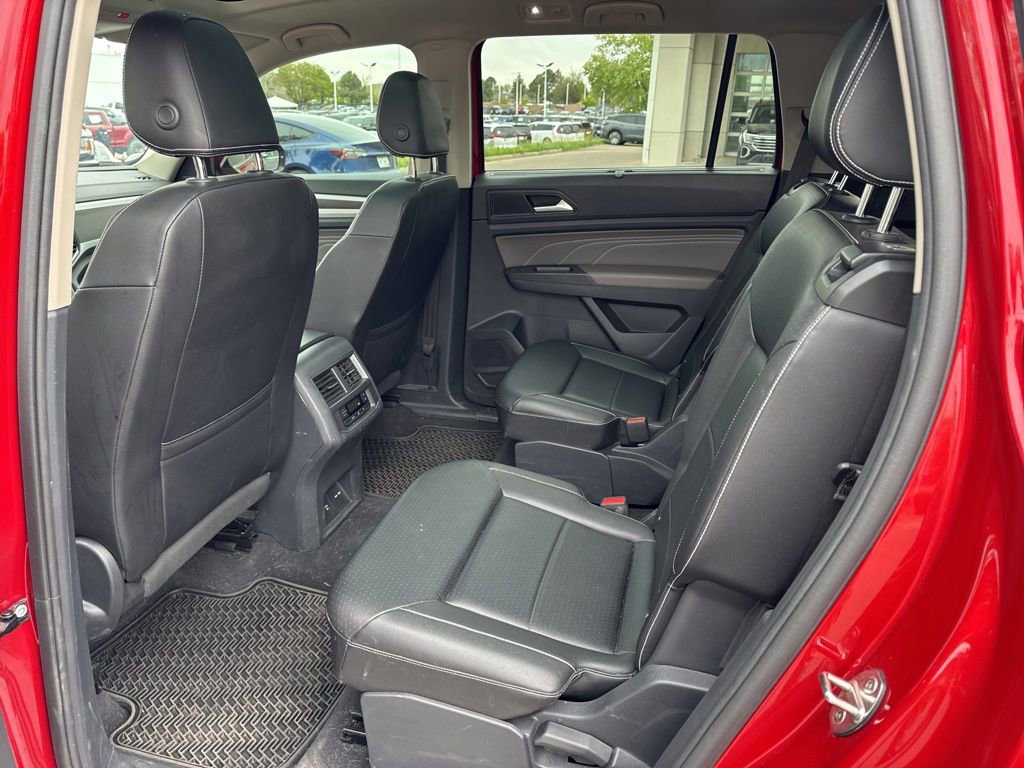 Used 2023 Volkswagen Atlas SE w/ Panoramic Sunroof Package AWD/4WD image 12