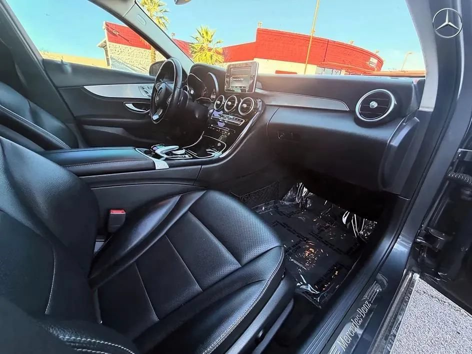 Used 2015 Mercedes-Benz C 300 Sedan image 14