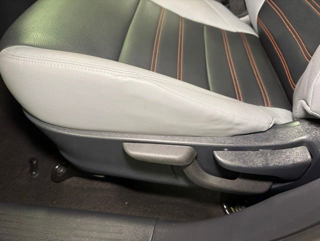 Used 2022 Nissan Kicks SR w/ Premium Package FWD image 22