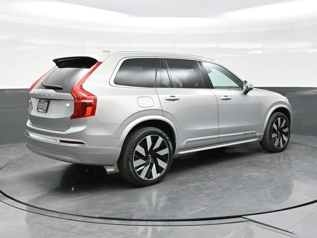Used 2023 Volvo XC90 T8 Ultimate AWD/4WD image 7