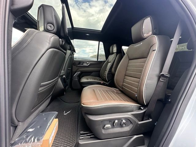 New 2026 GMC Yukon Denali Ultimate AWD/4WD image 21