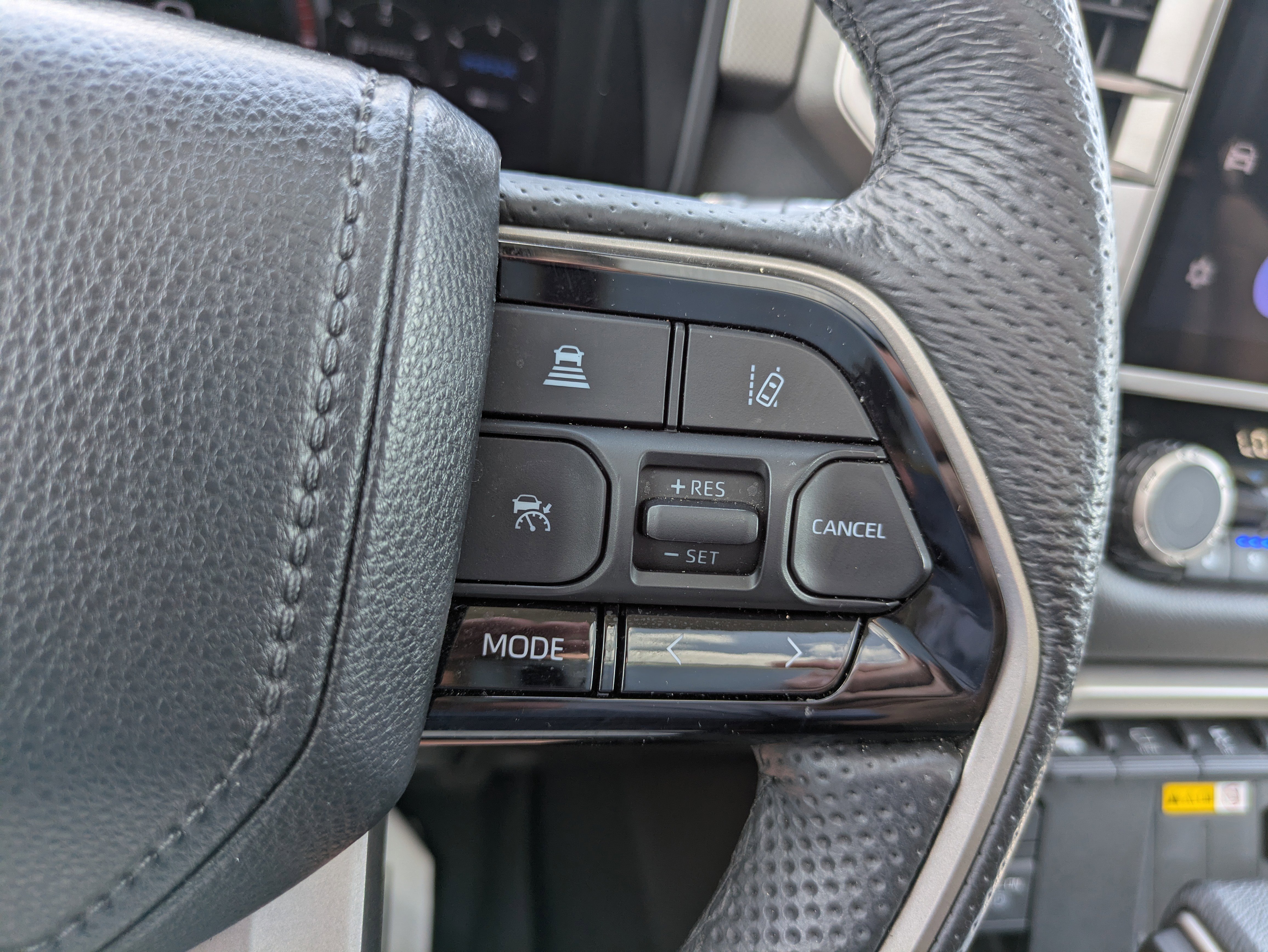 Used 2024 Toyota Sequoia Limited image 23