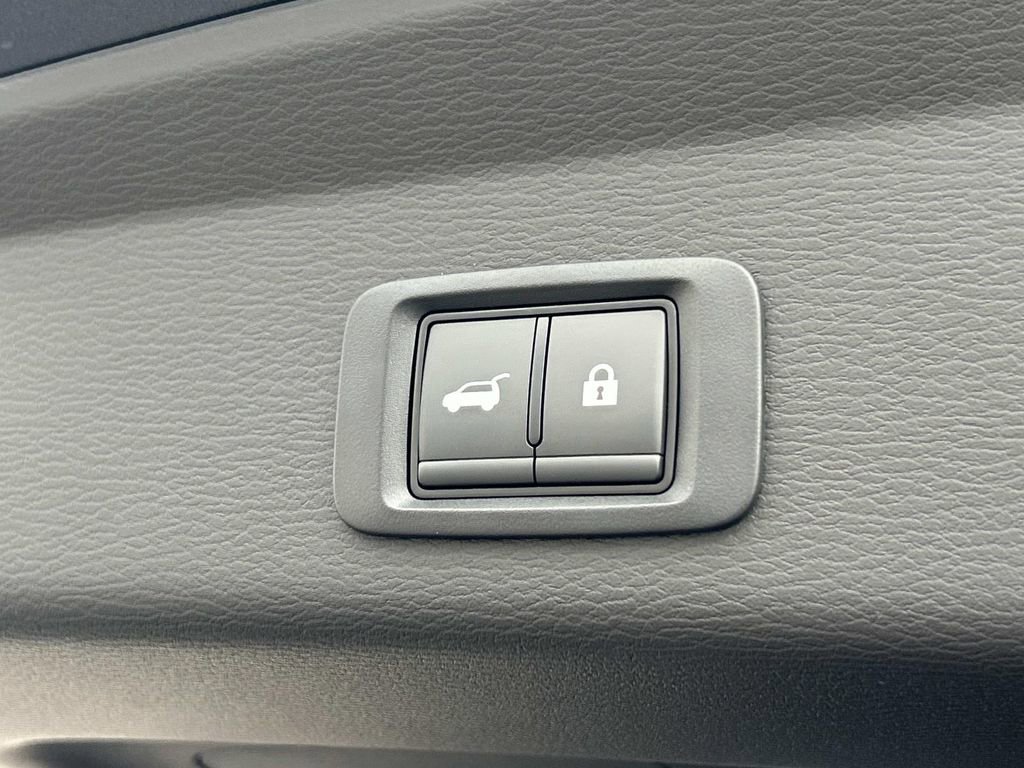 New 2026 Mitsubishi Outlander SE FWD image 12