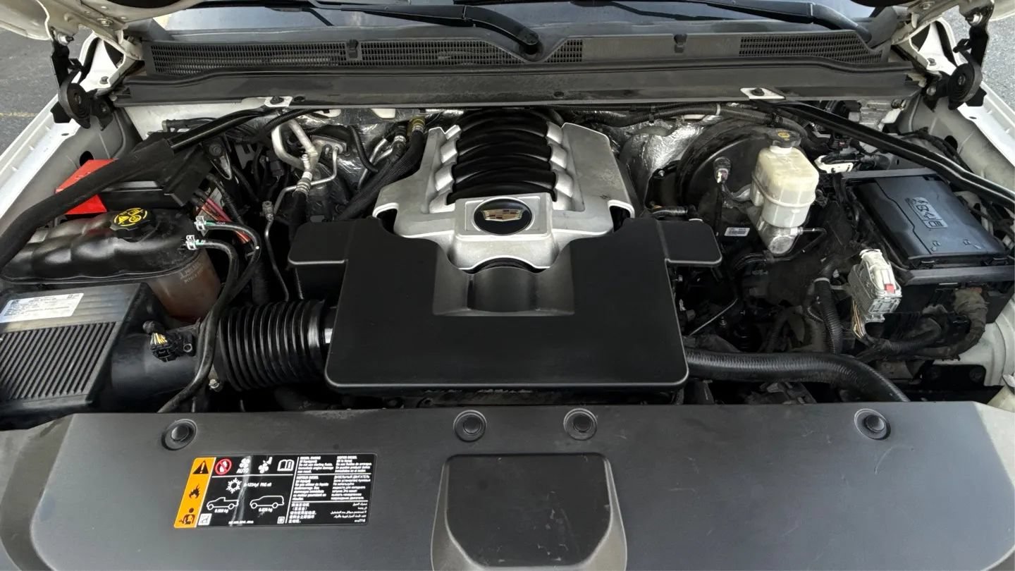 Used 2016 Cadillac Escalade 2WD image 9