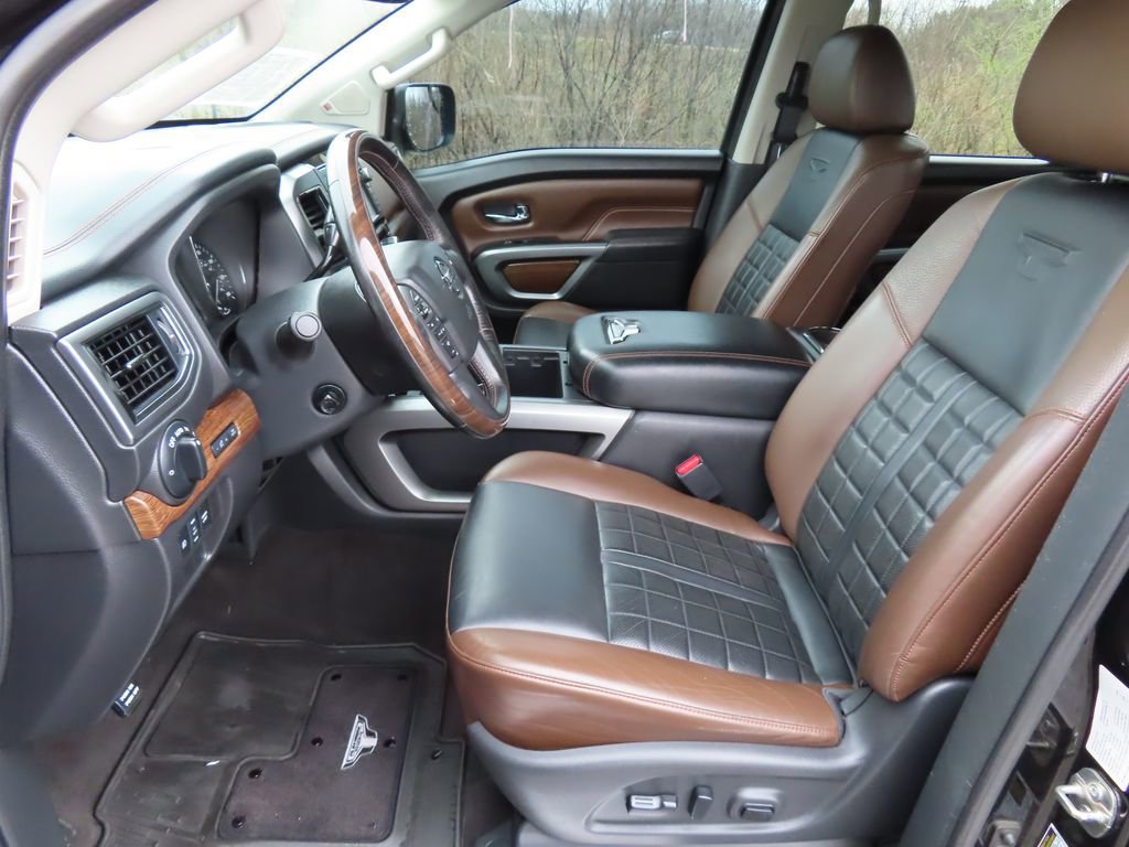 Used 2018 Nissan Titan Platinum Reserve image 26