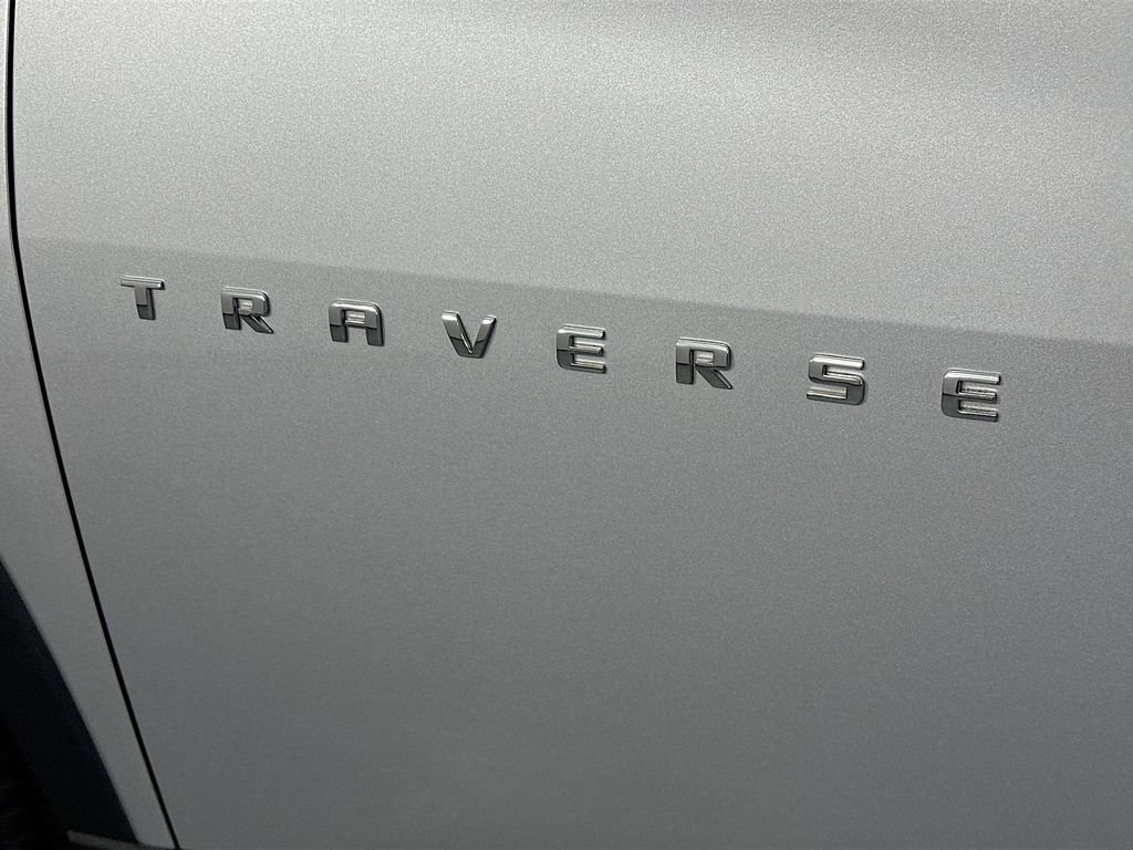 Used 2022 Chevrolet Traverse LT w/ LPO, Cargo Package FWD image 27