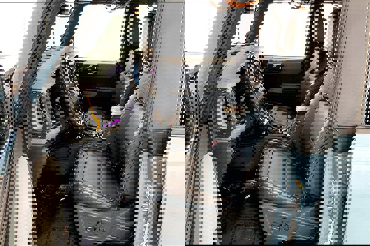 Used 2023 Ford Bronco Badlands w/ Sasquatch Package image 18