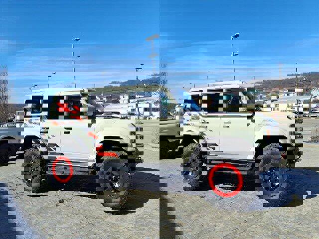 Used 2025 Ford Bronco Raptor AWD/4WD image 4