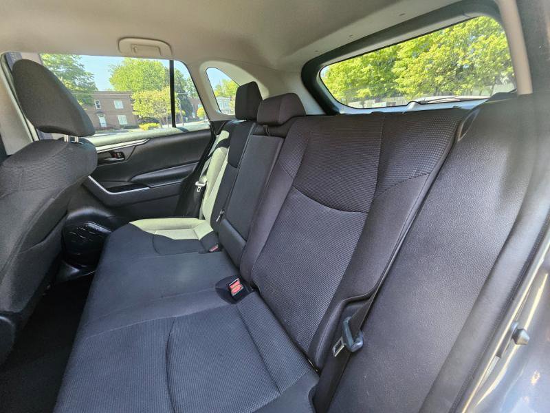Used 2019 Toyota RAV4 LE image 60