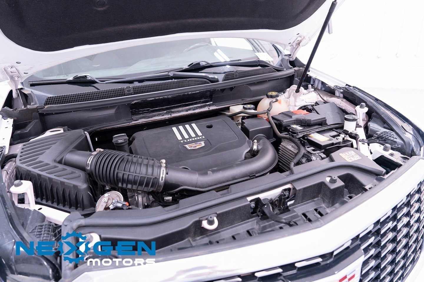 Used 2021 Cadillac XT5 Premium Luxury image 12