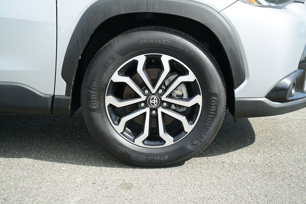 Used 2024 Toyota Corolla Cross S AWD/4WD image 17