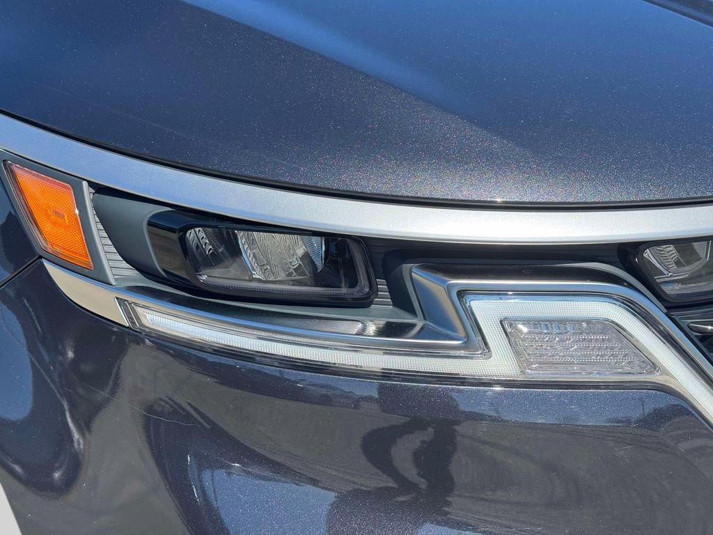 Used 2024 Kia Carnival LX FWD image 8