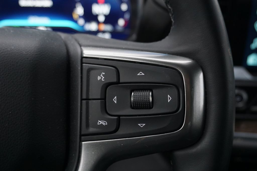 Used 2024 Chevrolet Silverado 1500 LT image 17