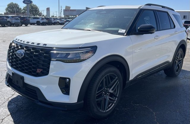 New 2025 Ford Explorer ST image 4