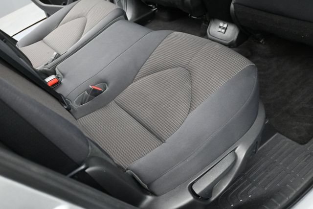 Used 2023 Toyota Highlander LE AWD/4WD image 33