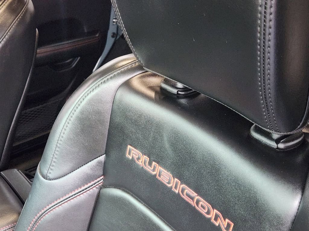 Used 2024 Jeep Wrangler Unlimited Rubicon image 16