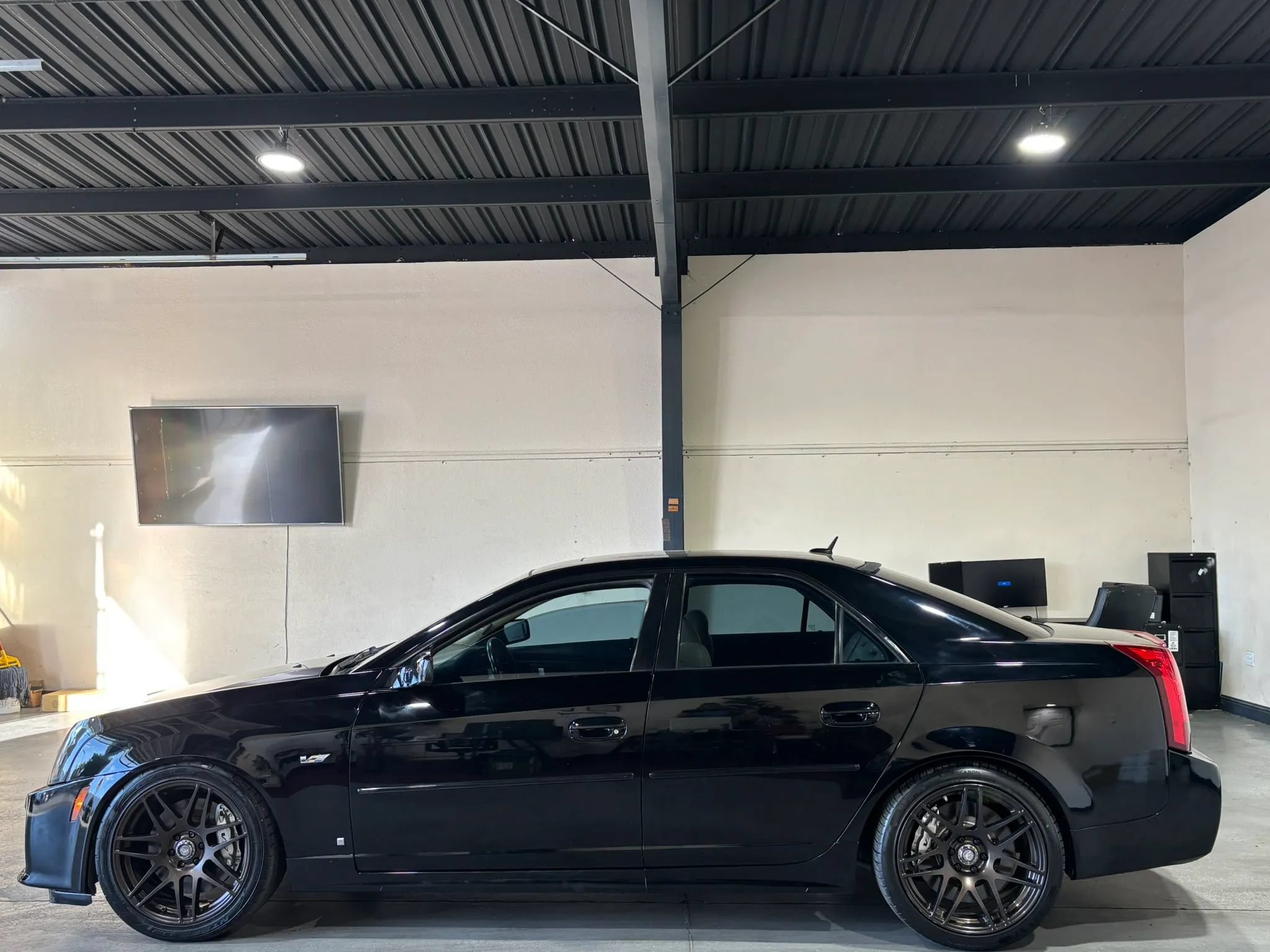 Used 2007 Cadillac CTS V RWD image 4