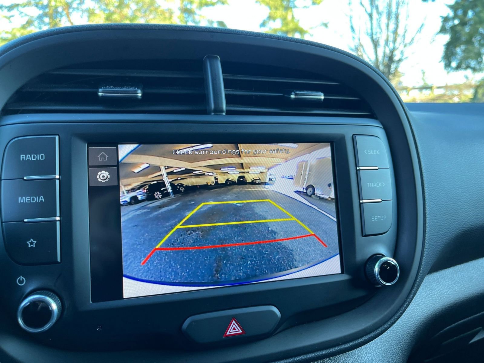 Used 2025 Kia Soul LX w/ LX Technology Package image 24