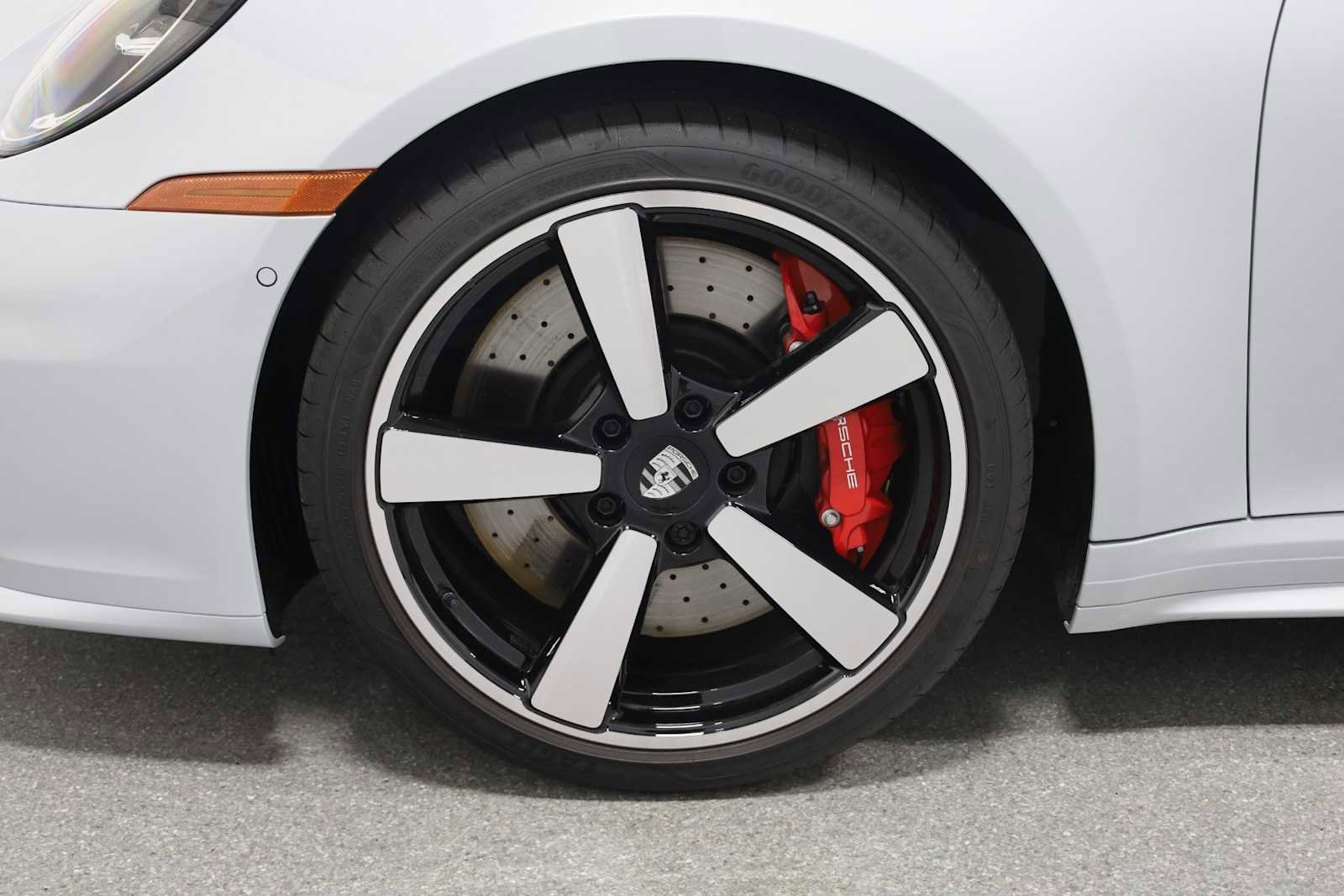 Certified 2025 Porsche 911 Carrera S image 35