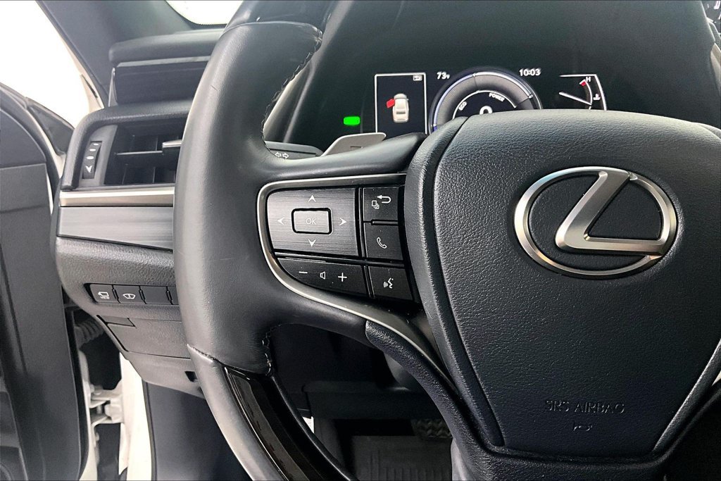 Used 2020 Lexus ES 300h Ultra Luxury w/ Accessory Package 2 FWD image 23