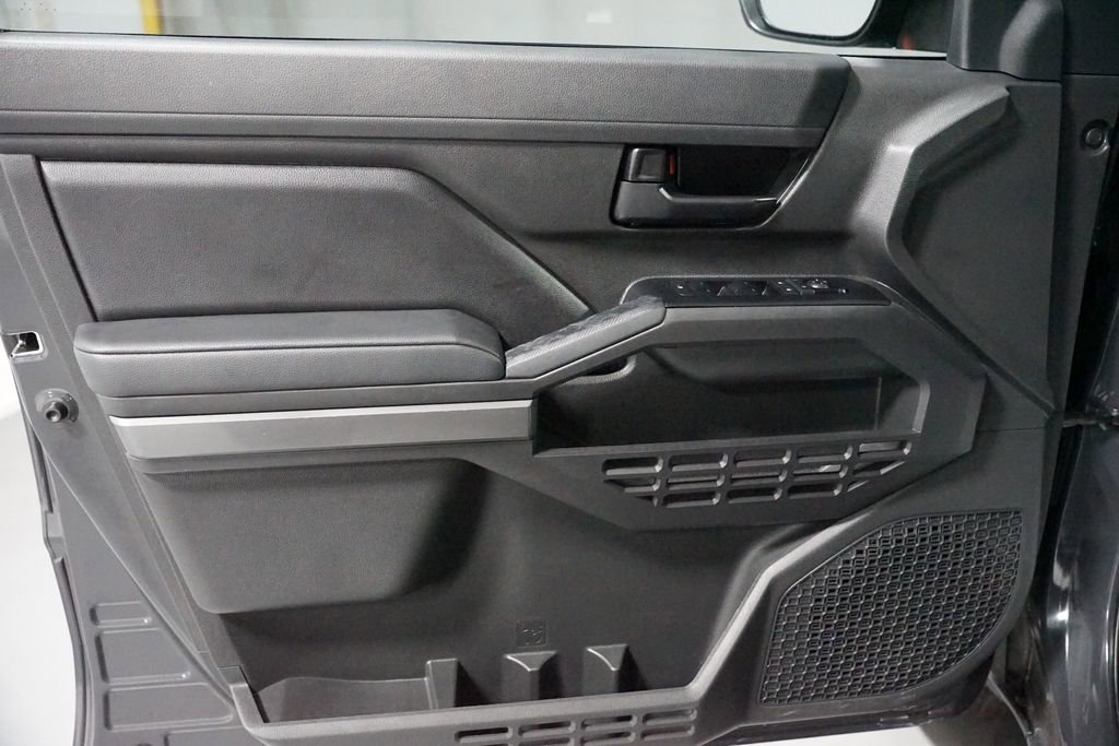 Certified 2024 Toyota Tacoma SR5 image 31