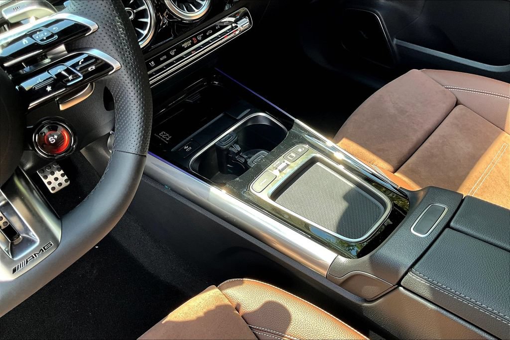 New 2026 Mercedes-Benz GLA 35 AMG 4MATIC image 8