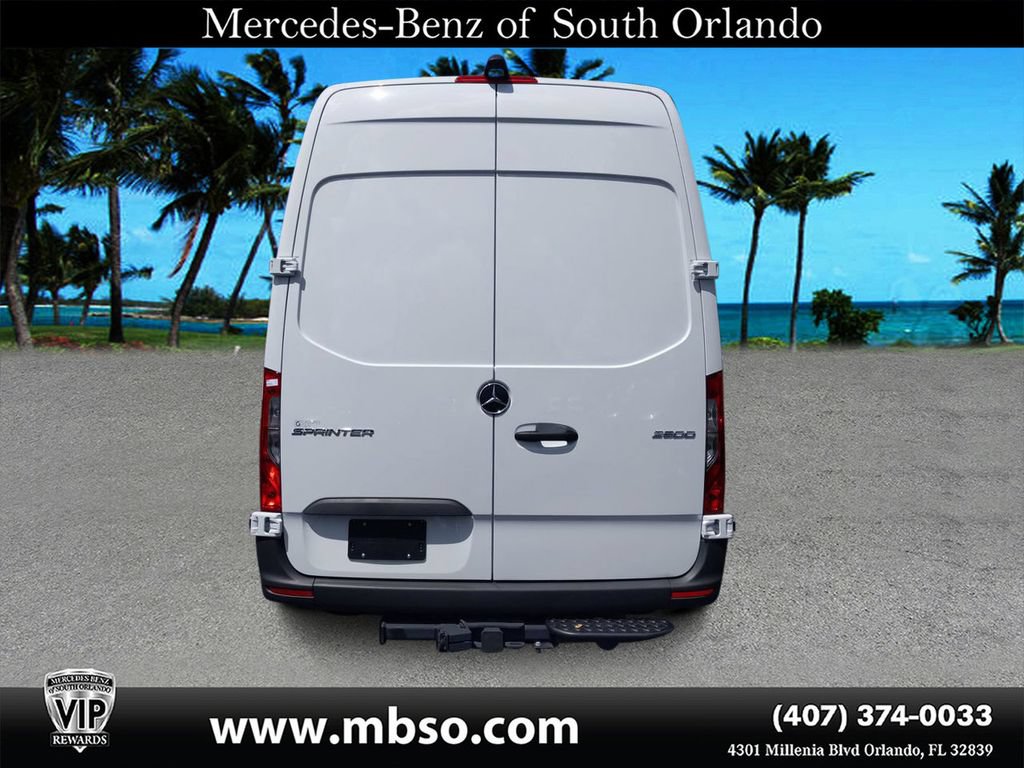 Used 2022 Mercedes-Benz Sprinter 2500 image 3