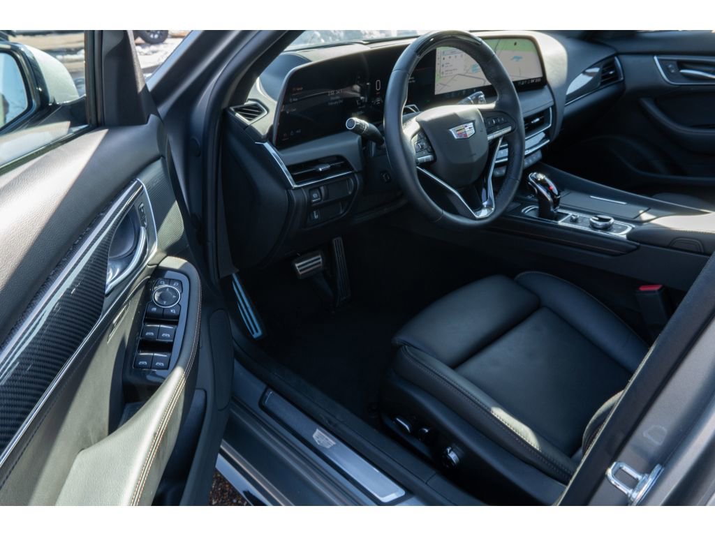 Used 2025 Cadillac CT5 Sport w/ Technology Package image 10
