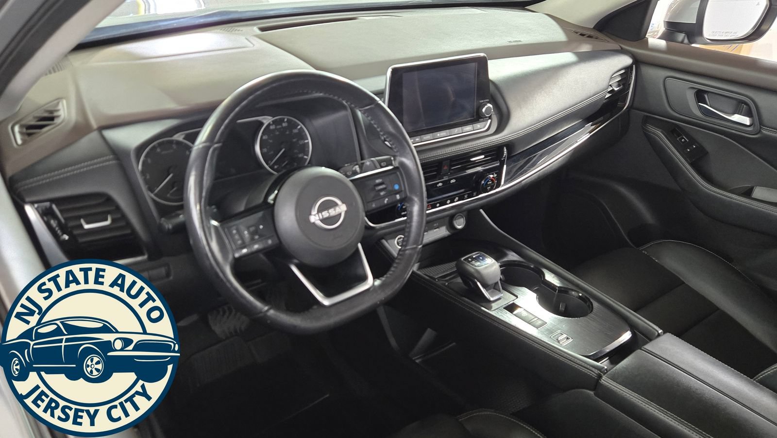 Used 2022 Nissan Rogue SL FWD image 11