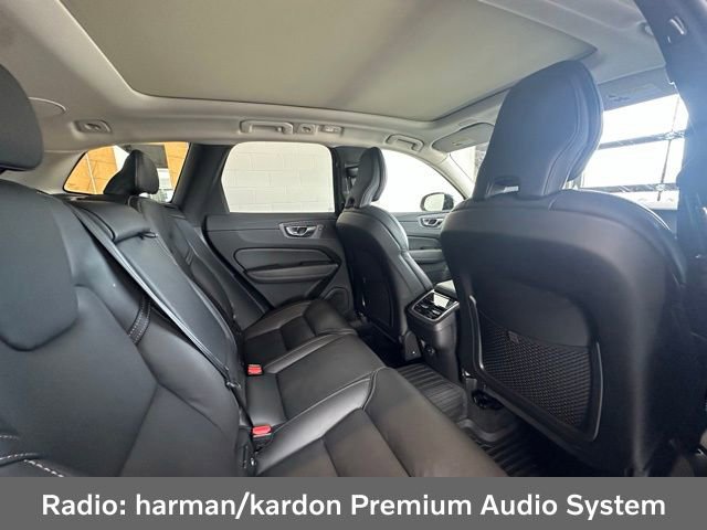 Used 2023 Volvo XC60 B5 Ultimate w/ Climate Package image 17