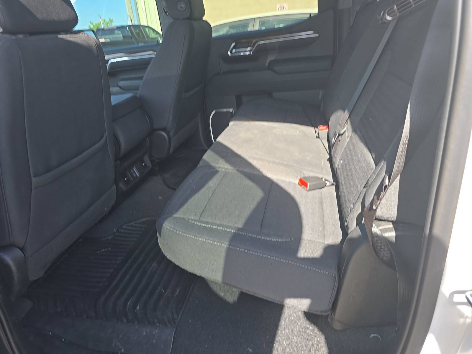 Used 2023 Chevrolet Silverado 1500 LT AWD/4WD image 14