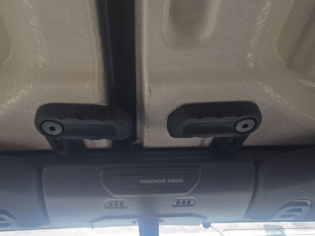 Used 2021 Jeep Gladiator Willys image 25