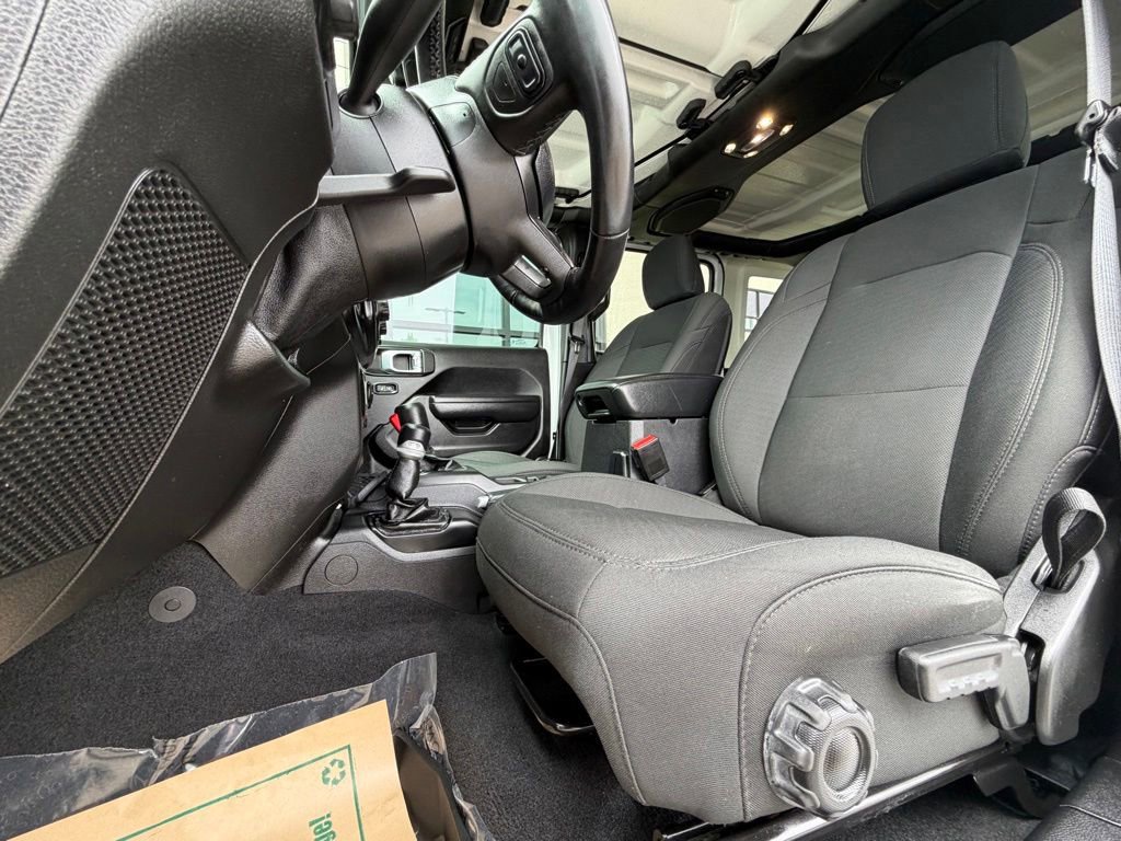 Used 2021 Jeep Wrangler Unlimited Sport AWD/4WD image 10