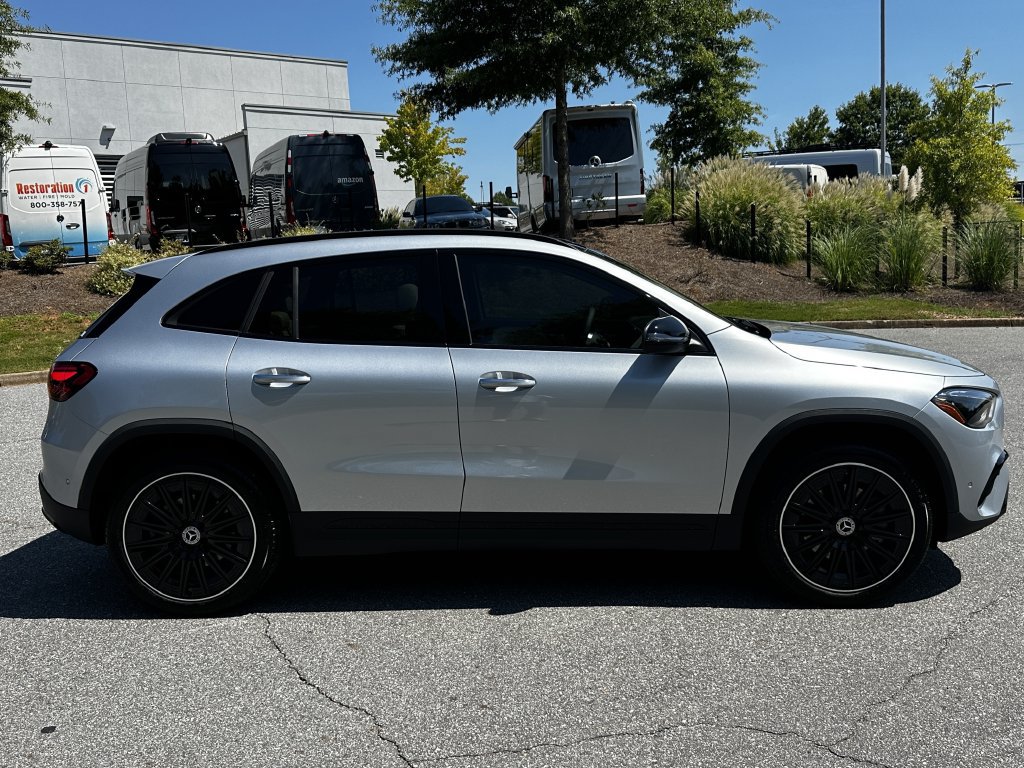 Certified 2026 Mercedes-Benz GLA 250 4MATIC w/ Midnight Edition image 9