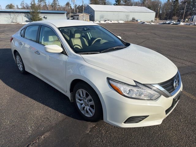 Used 2017 Nissan Altima 2.5 S w/ Power Driver Seat Package image 7