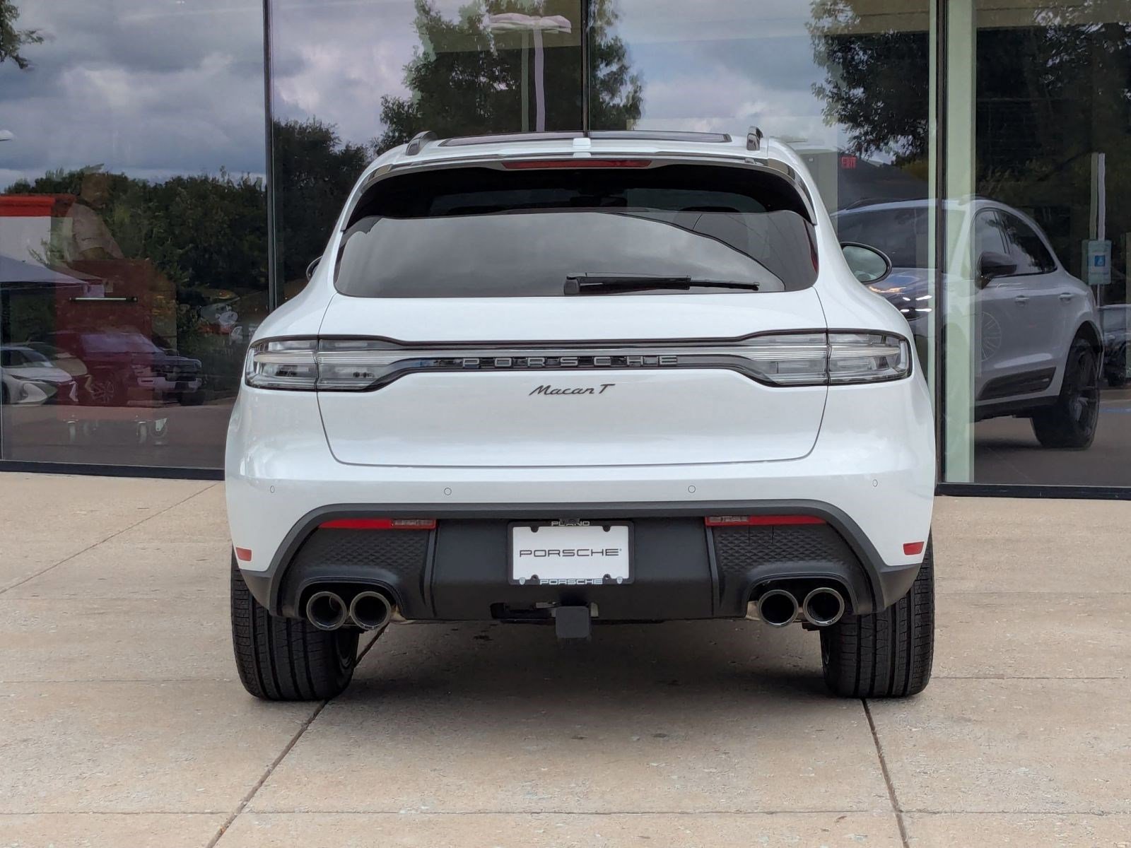 New 2026 Porsche Macan image 10