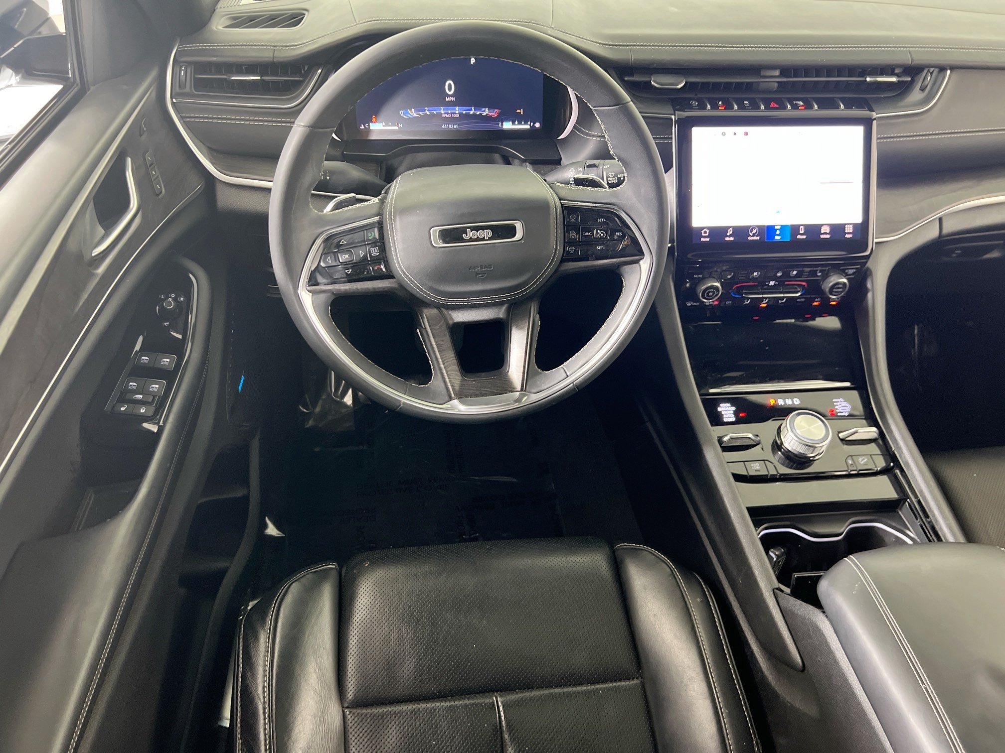 Used 2023 Jeep Grand Cherokee L Overland w/ Luxury Tech Group IV AWD/4WD image 23