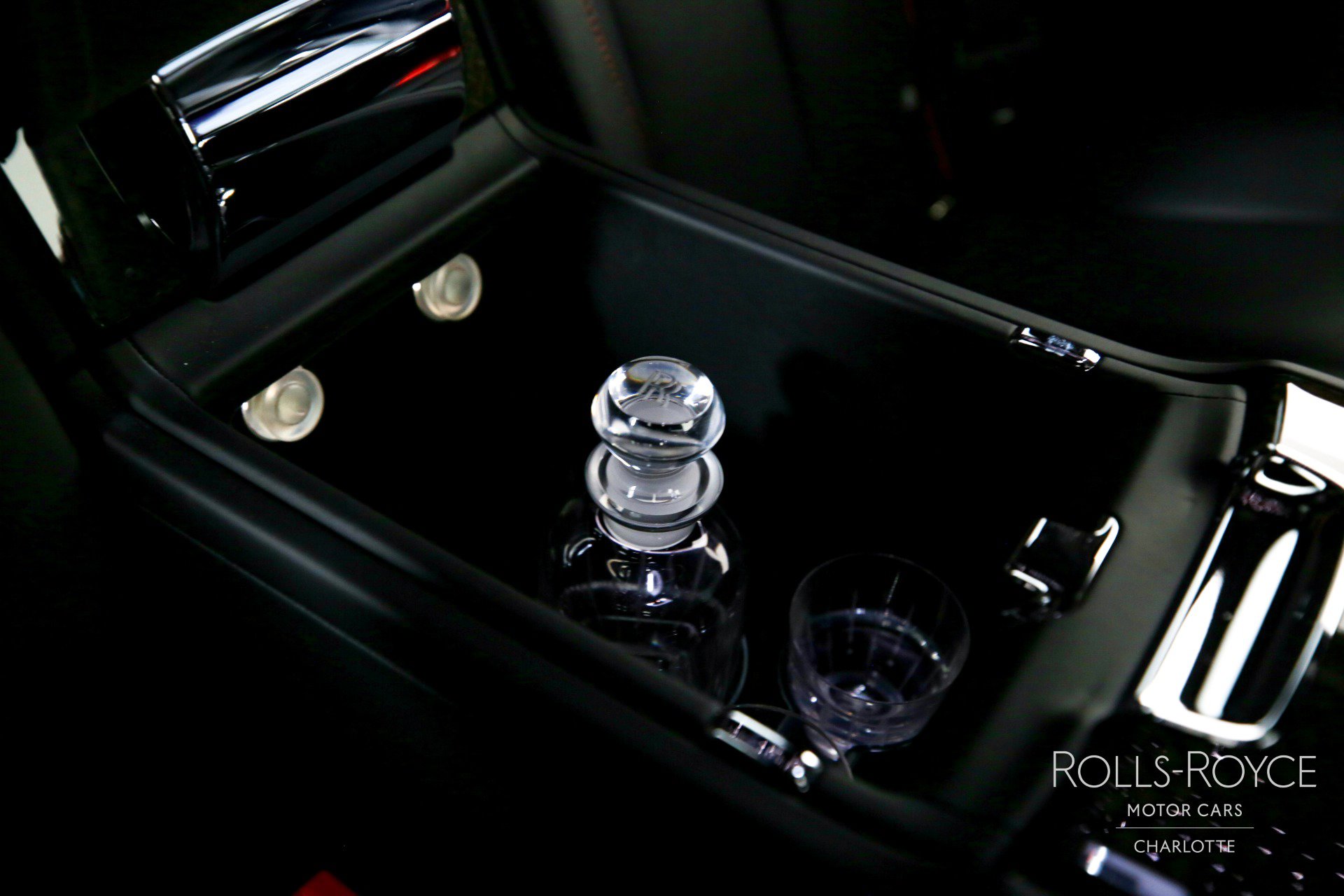 Used 2022 Rolls-Royce Cullinan Black Badge image 31