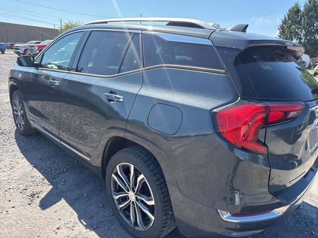 Used 2019 GMC Terrain Denali w/ Comfort Package AWD/4WD image 8