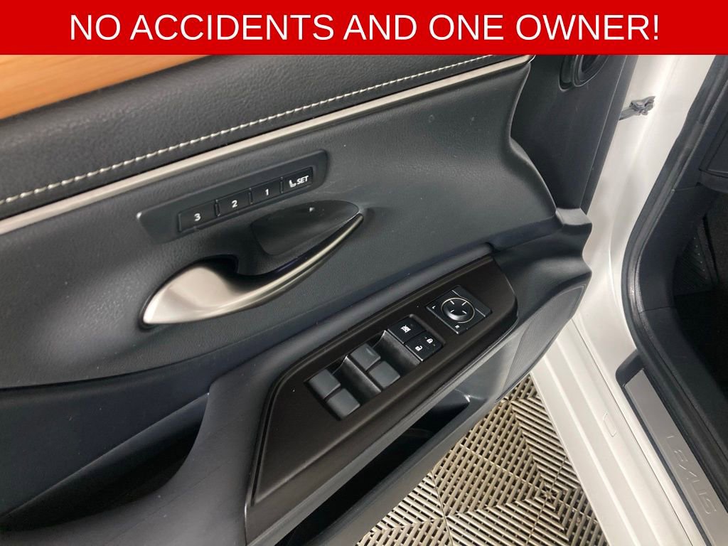 Used 2019 Lexus ES 300h 300h Luxury image 12