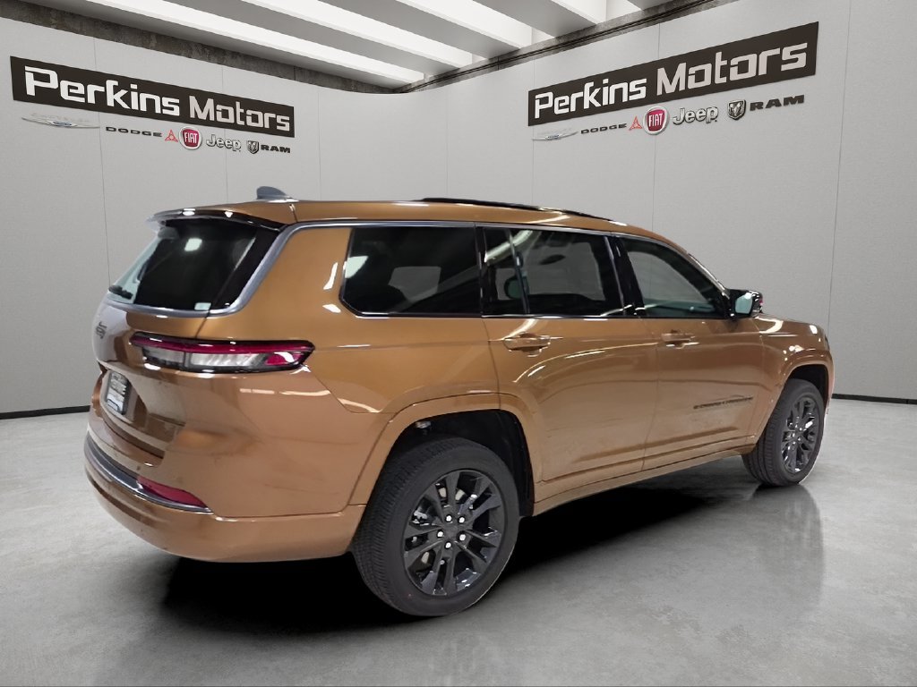 New 2026 Jeep Grand Cherokee L Limited AWD/4WD image 7