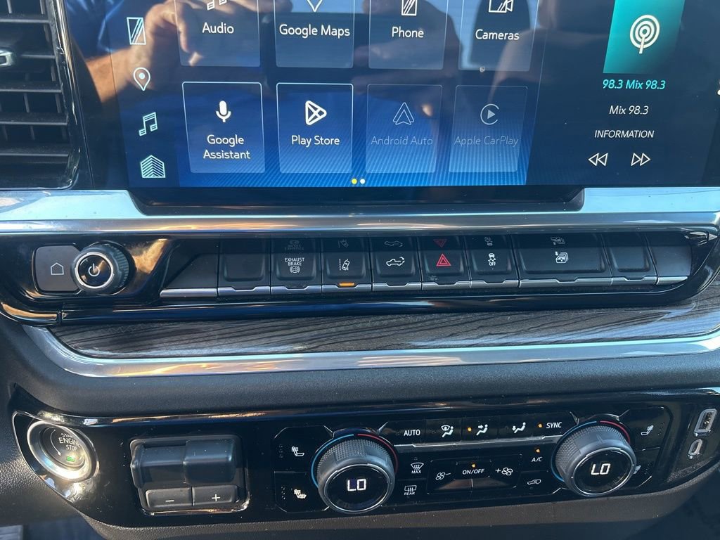 Used 2025 Chevrolet Silverado 2500 LT w/ Convenience Package image 39